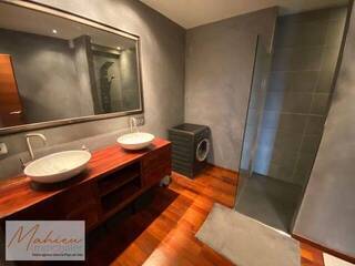 Vendu Maison individuelle 5 pièces 206 m² Grilly 01220