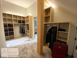 Vendu Maison individuelle 5 pièces 206 m² Grilly 01220