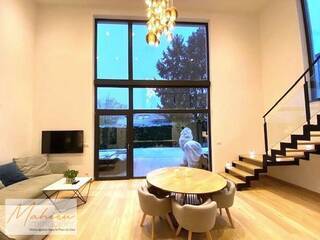 Vendu Maison individuelle 5 pièces 147 m² Prévessin-Moëns 01280