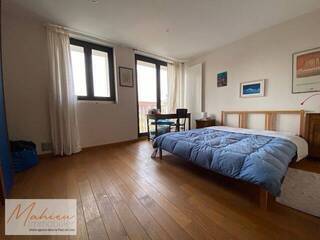 Vendu Maison 6 pièces 306 m² Ornex 01210