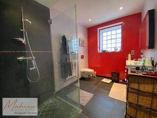 Vendu Maison 6 pièces 306 m² Ornex 01210