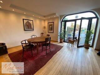 Vendu Maison 6 pièces 306 m² Ornex 01210