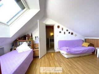 Sold Individual house 6 rooms 115 m² Ornex 01210