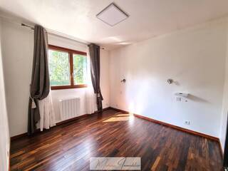 Sold Apartment t5 118 m² Prévessin-Moëns 01280