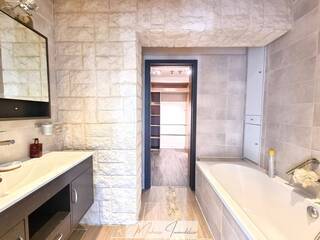 Sold Apartment t5 118 m² Prévessin-Moëns 01280