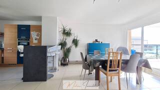 Sold Apartment t4 93 m² Gex 01170