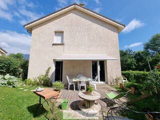 Sold Individual house 5 rooms 84 m² Cessy 01170