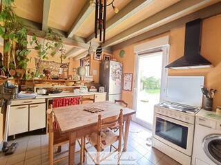 Sold Individual house 5 rooms 84 m² Cessy 01170