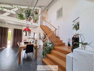 Sold Individual house 8 rooms 160 m² Gex 01170