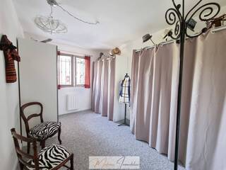 Sold Individual house 8 rooms 160 m² Gex 01170