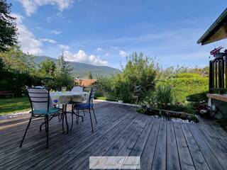 Sold Individual house 8 rooms 160 m² Gex 01170