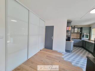 Sold Individual house 5 rooms 110 m² Gex 01170