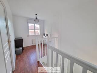 Sold Individual house 5 rooms 110 m² Gex 01170
