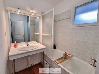 Sold Individual house 5 rooms 110 m² Gex 01170
