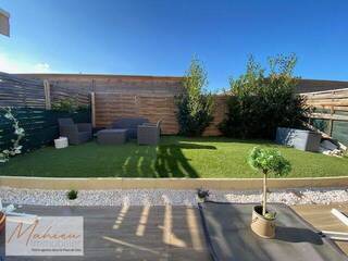 Vendu Maison 5 pièces 81 m² Saint-Genis-Pouilly 01630