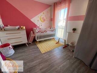 Vendu Maison 5 pièces 81 m² Saint-Genis-Pouilly 01630