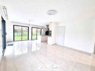 Sold Terraced house 6 rooms 124 m² Ornex 01210