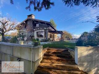 Vendu Maison individuelle 7 pièces 180 m² Sauverny 01220