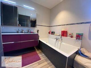 Vendu Maison individuelle 5 pièces 109 m² Cessy 01170