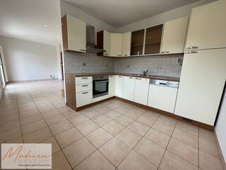 Vendu Appartement t3 78 m² Versonnex 01210