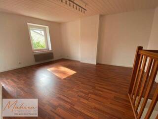 Vendu Appartement t3 76.83 m² Ségny 01170