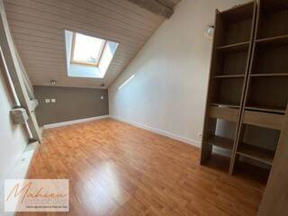 Vendu Appartement t3 76.83 m² Ségny 01170