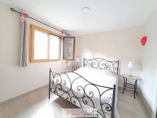 Vendu Maison mitoyenne 6 pièces 136 m² Échenevex 01170