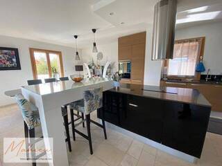 Vendu Appartement t4 135 m² Prévessin-Moëns 01280