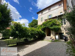 Buy Old house 10 rooms 314 m² Châtillon-en-Michaille 01200