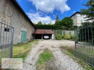 Buy Old house 10 rooms 314 m² Châtillon-en-Michaille 01200