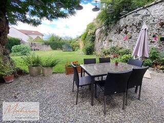 Buy Old house 10 rooms 314 m² Châtillon-en-Michaille 01200