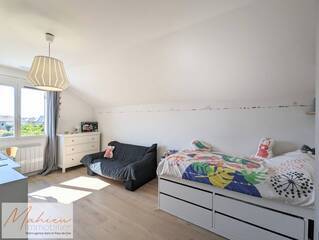 Vendu Maison individuelle 5 pièces 152.6 m² Cessy 01170