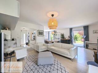 Vente Maison individuelle 5 pièces 152.6 m² Cessy 01170