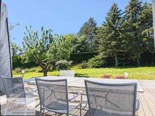 Buy Individual house 6 rooms 215 m² Prévessin-Moëns 01280