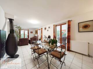 Buy Terraced house 6 rooms 116 m² Gex 01170