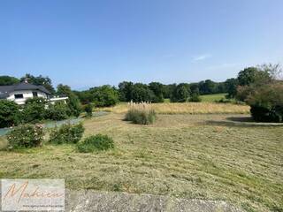 Buy Individual house 5 rooms 164 m² Cessy 01170