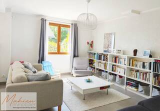Buy Individual house 6 rooms 150 m² Crozet 01170