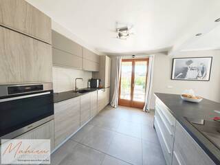 Buy Individual house 6 rooms 150 m² Crozet 01170