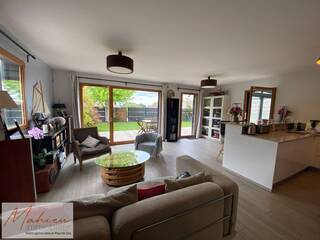 Vente Maison individuelle 6 pièces 177.38 m² Échenevex 01170