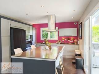 Vente Maison individuelle 6 pièces 210 m² Cessy 01170