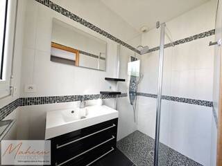 Vente Maison individuelle 6 pièces 210 m² Cessy 01170