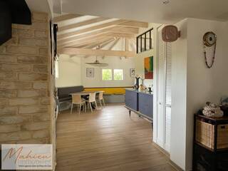 Vente Maison 6 pièces 230 m² Saint-Genis-Pouilly 01630