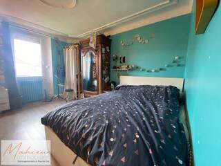 Vente Maison 6 pièces 230 m² Saint-Genis-Pouilly 01630