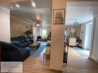 Vente Maison 6 pièces 230 m² Saint-Genis-Pouilly 01630