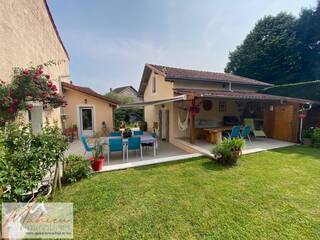 Vente Maison 6 pièces 230 m² Saint-Genis-Pouilly 01630