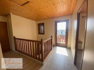 Vente Maison individuelle 8 pièces 200 m² Saint-Genis-Pouilly 01630