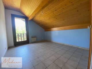 Vente Maison individuelle 8 pièces 200 m² Saint-Genis-Pouilly 01630