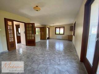 Vente Maison individuelle 8 pièces 200 m² Saint-Genis-Pouilly 01630