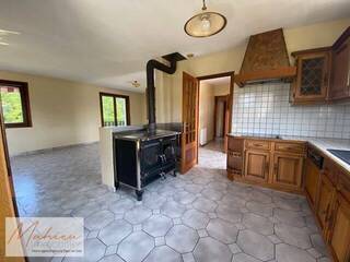 Vente Maison individuelle 8 pièces 200 m² Saint-Genis-Pouilly 01630