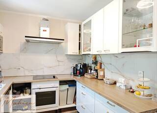 Vente Maison ancienne 9 pièces 220 m² Gex 01170